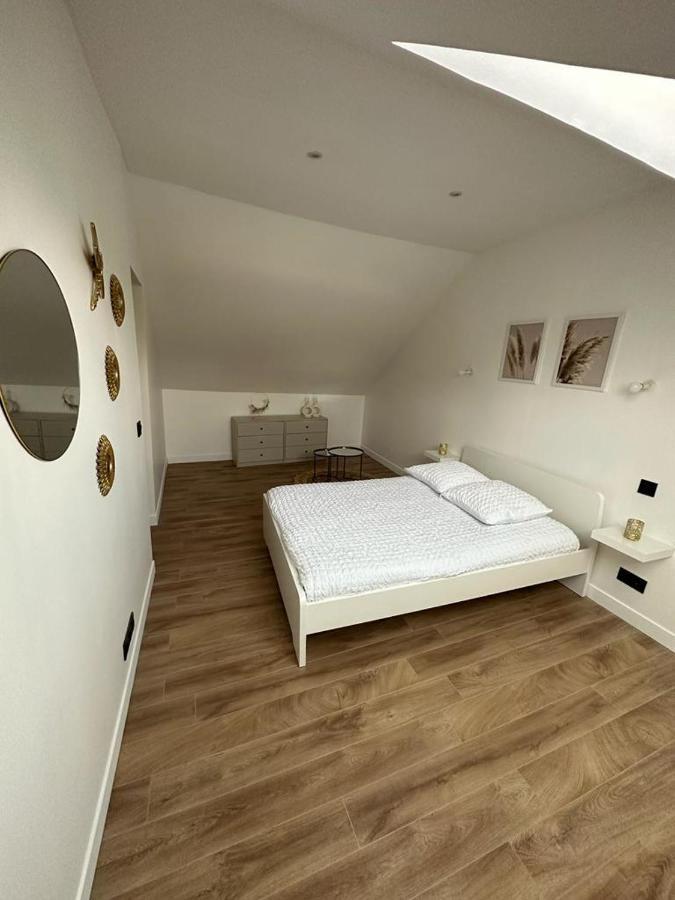 Chambres Dans Maison Neuve Au Style Chic Et Boheme Villeneuve-sous-Dammartin Exterior photo