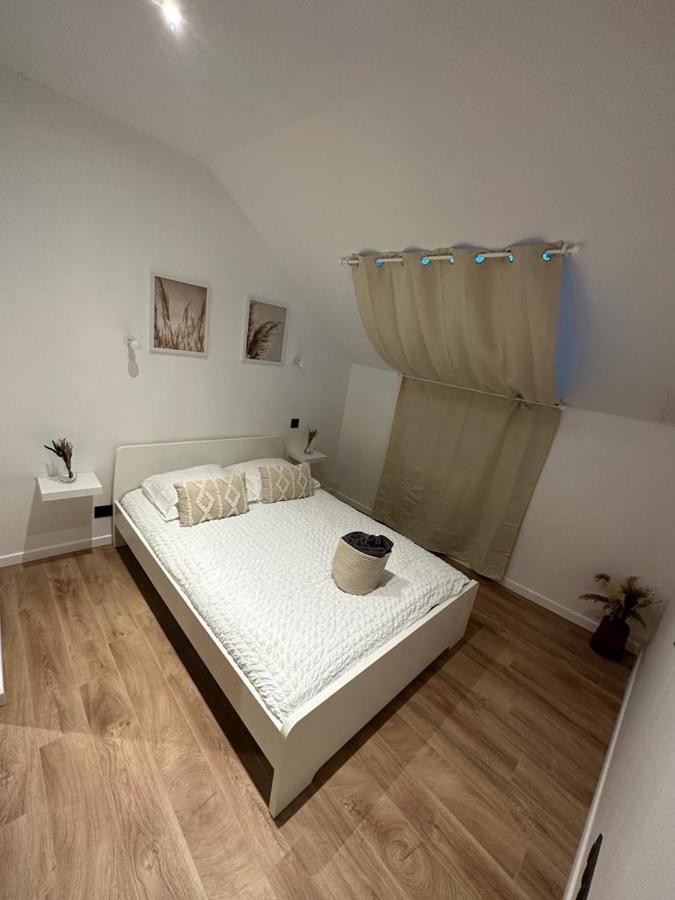 Chambres Dans Maison Neuve Au Style Chic Et Boheme Villeneuve-sous-Dammartin Room photo